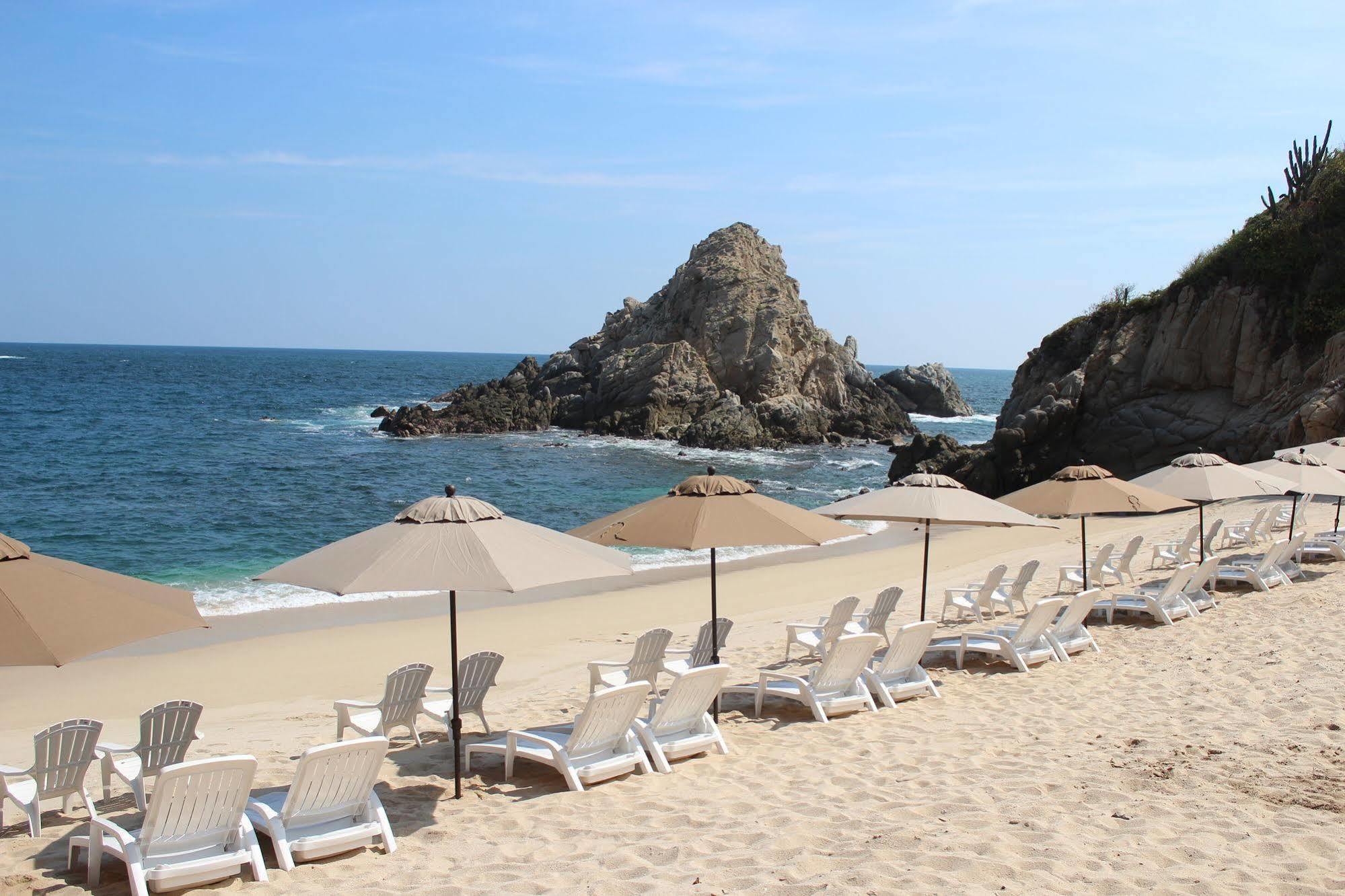 Isla Natura Beach Huatulco タンゴルンダ エクステリア 写真